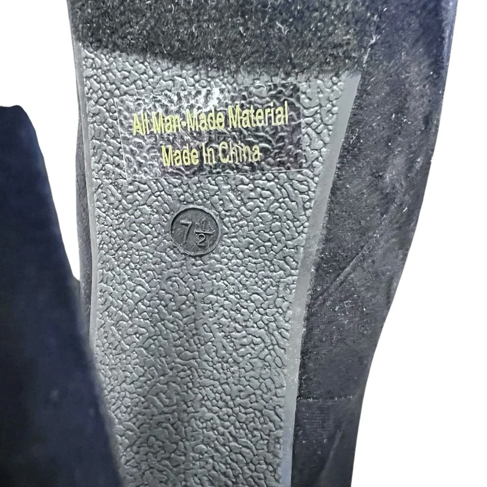 Ami Clubwear NIB Elegant Black Platform Sandals with Ankle Strap